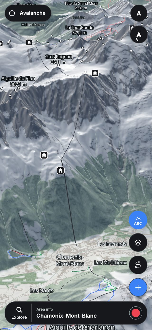 The Vertex Maps map on the phone as it opens: the Mont Blanc massif in 3D above Chamonix, with peaks, huts and lifts
